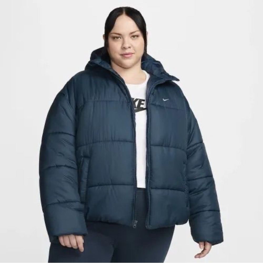 NWT! Women’s Nike Therma-Fit Loose Fit Plus Size Puffer Jacket